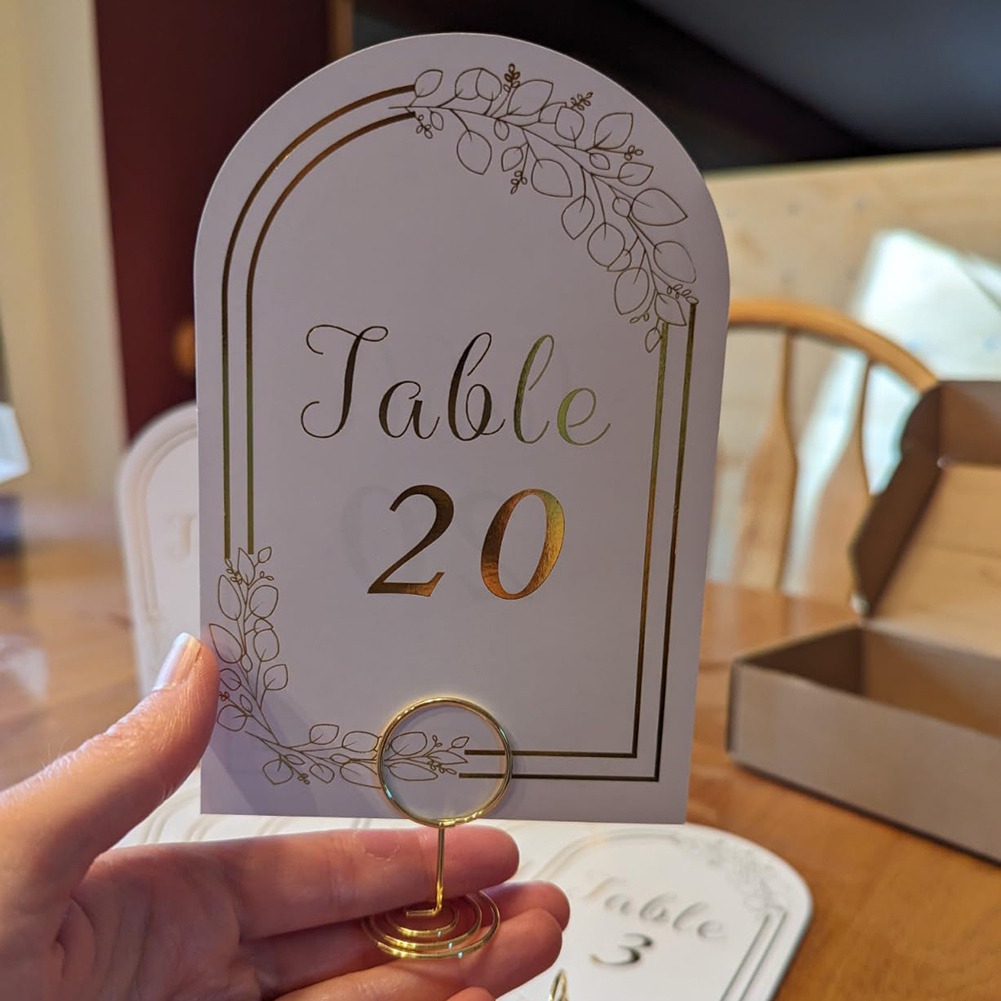 Table Number Gold - AT19-ป้ายหมายเลขโต๊ะสำหรับงานแต่งงาน หมายเลข 1-20 พร้อมที่วางป้ายหมายเลขโต๊ะ 20 ชิ้น,